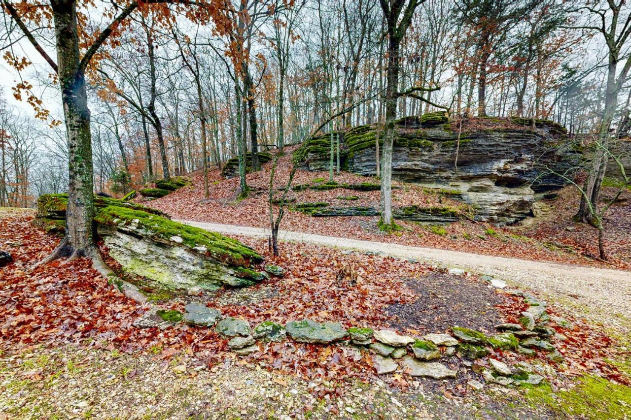 Отель Ozark Spring Cabins - Mountain View 01 Юрика Спрингс Экстерьер фото